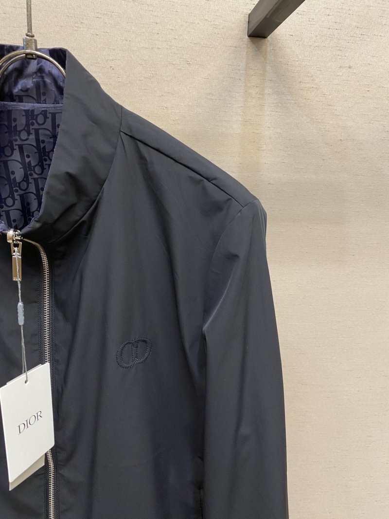 chr1st1an D10r outwear